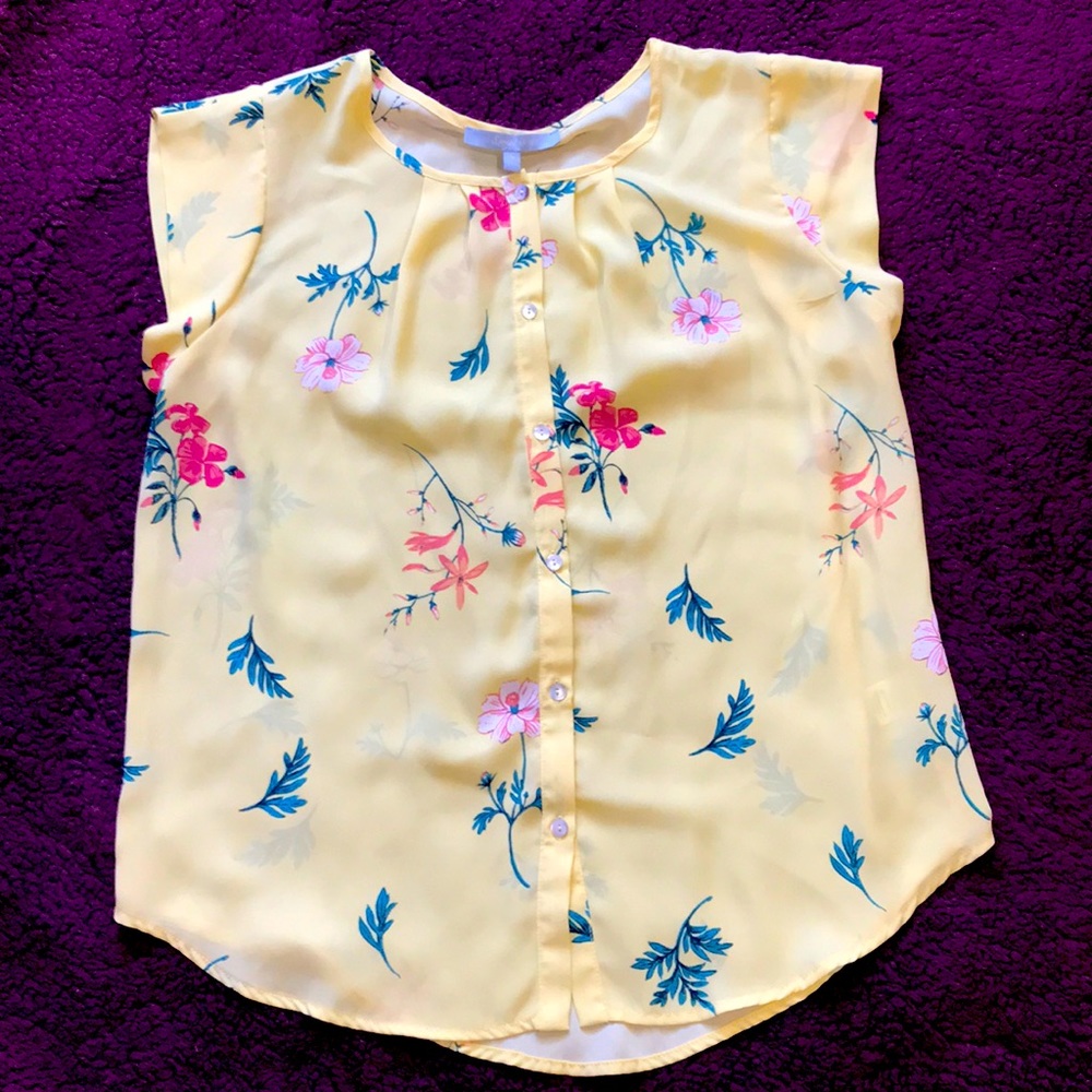 Super cute yellow blouse. Worn once